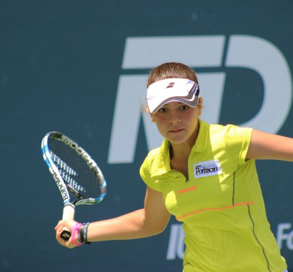 Maria Menezes faz Ãºltimos ajustes para Sul-Americano de 14 anos
