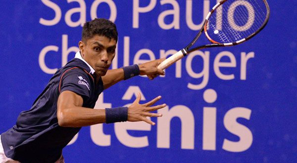 Thiago Monteiro vai às quartas em São Paulo